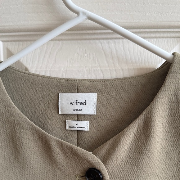 Aritzia Wilfred Regal Vest in Sundried Olive - Crepette - Picture 3 of 4